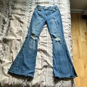 Hollister Curvy High-Rise Vintage Flare Jeans